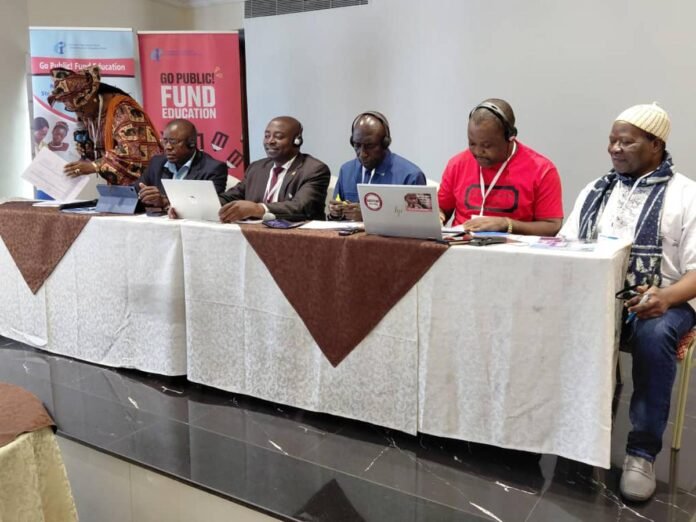 Des enseignants réclament la vaccination contre Ebola à Mweka