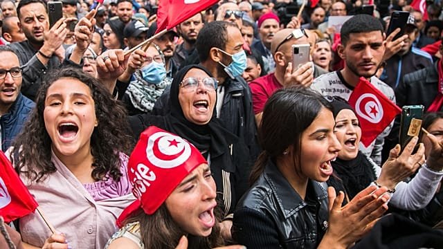 Jailed Tunisian opposition leader Jawhar Ben Mbarek assaulted in prison, family says