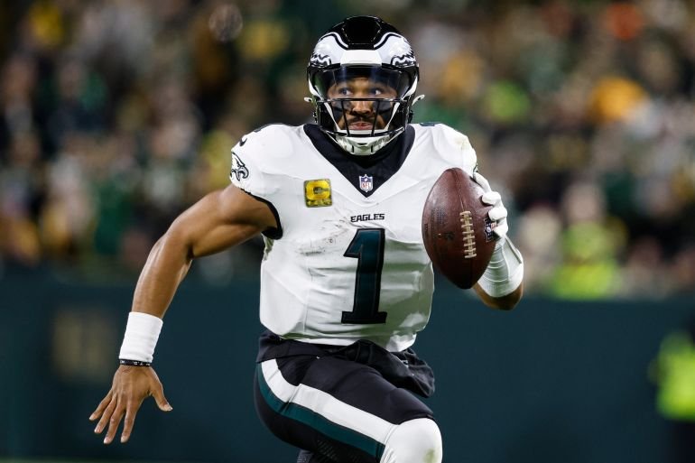 Eagles win against Packers in NFL defensive slugfest