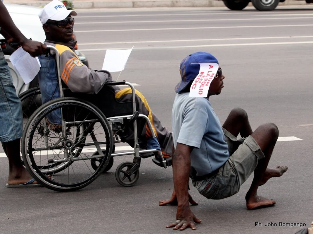 Efforts renforcés pour convaincre les parents réticents à la vaccination contre la polio à Kindu