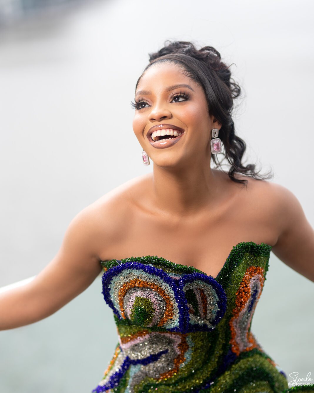 Bring Swirls of Colour & Sparkle to Your After-Party With This Bridal Inspo