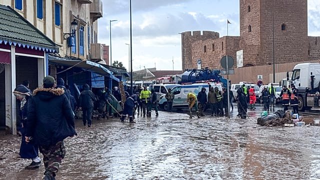 Northern Morocco on maximum flood alert as Loukkos River swells