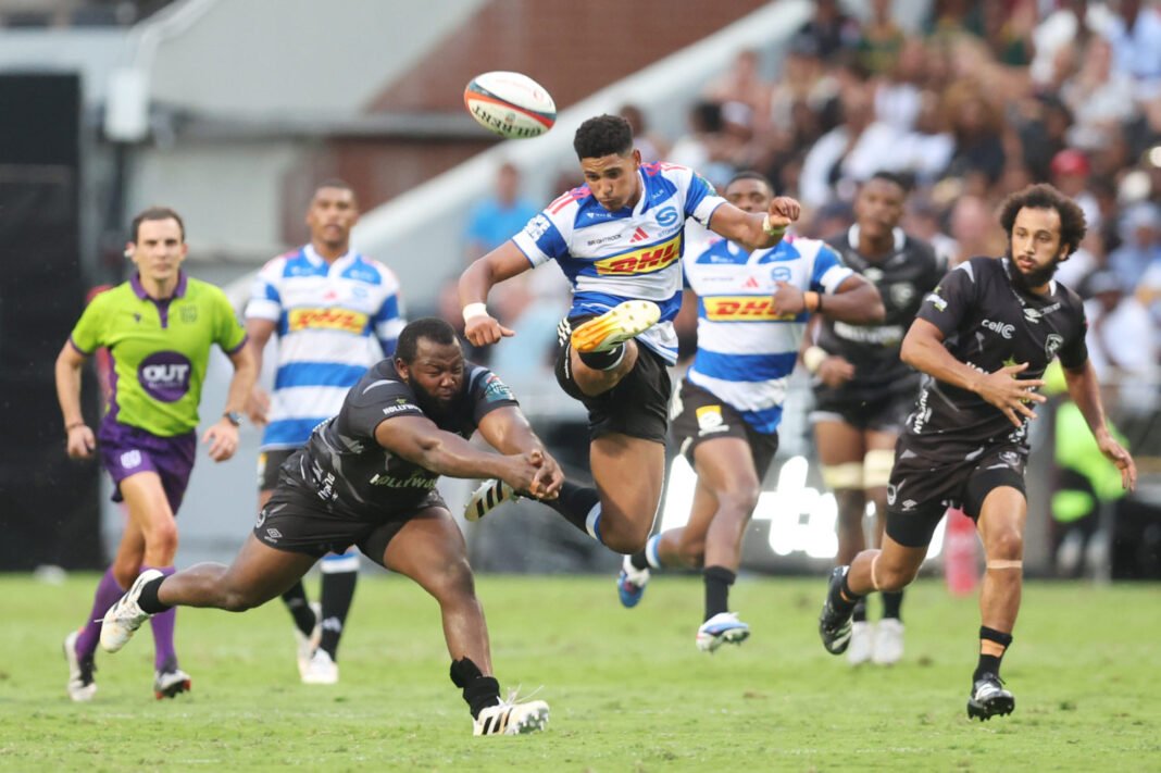 Dobbo, Sacha rue ill-discipline