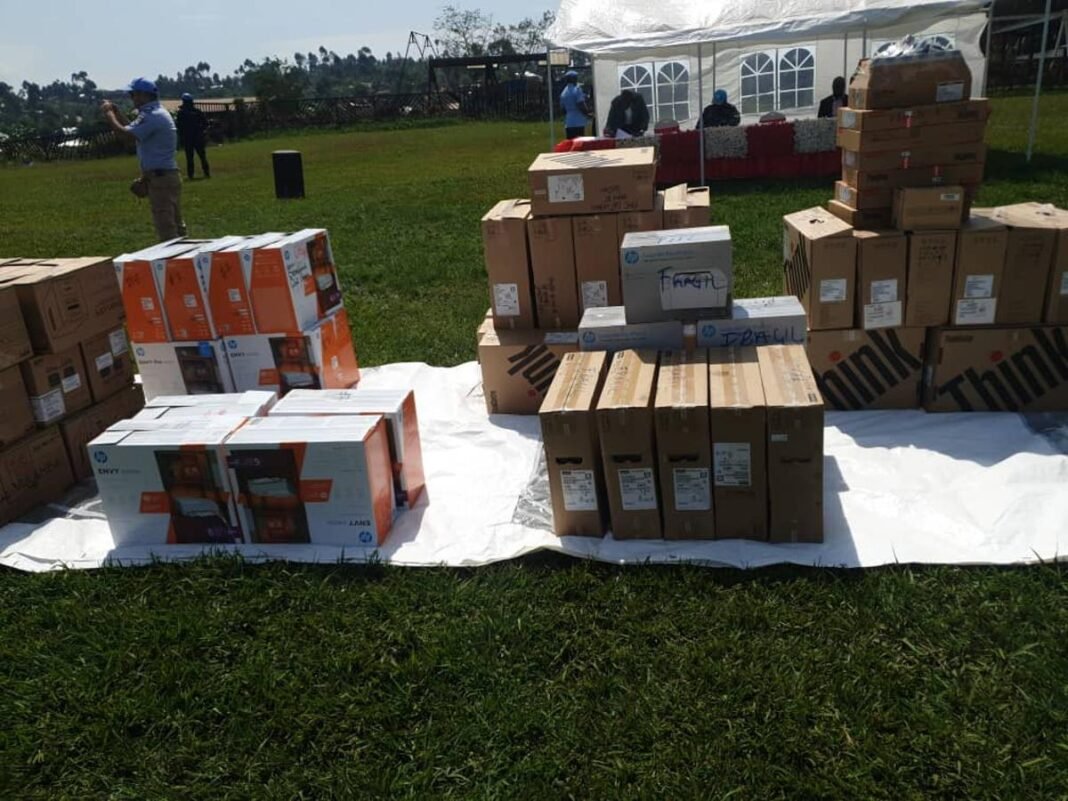 La Police nationale congolaise dotée de matériel informatique par la MONUSCO à Beni
