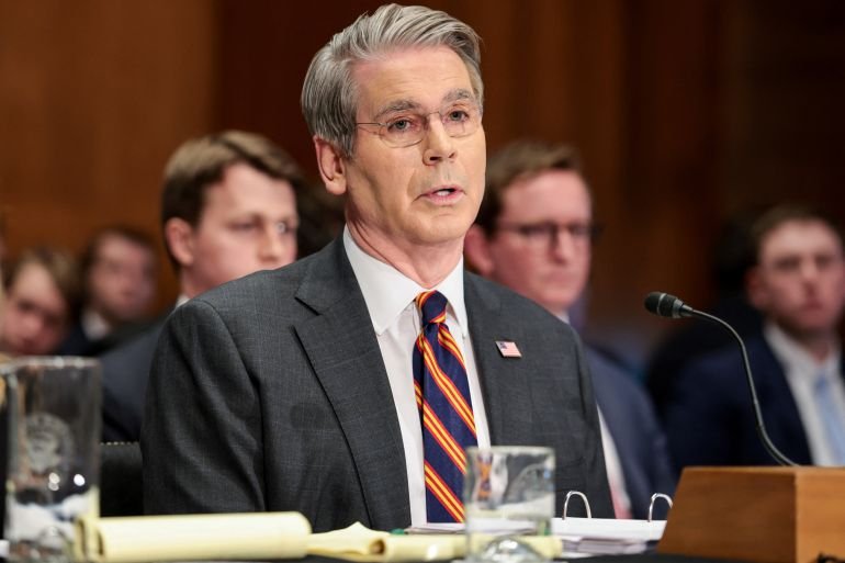 US issues new sanctions as it dials up pressure on Iran