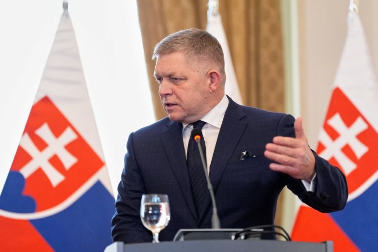 Slovakia threatens to cut electricity to Ukraine over Russian oil spat