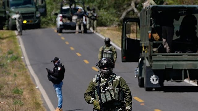 Mexico cartel leader killed, 25 security forces dead