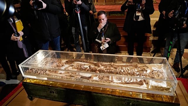 Italy: St Francis of Assisi’s bones on public display for first time
