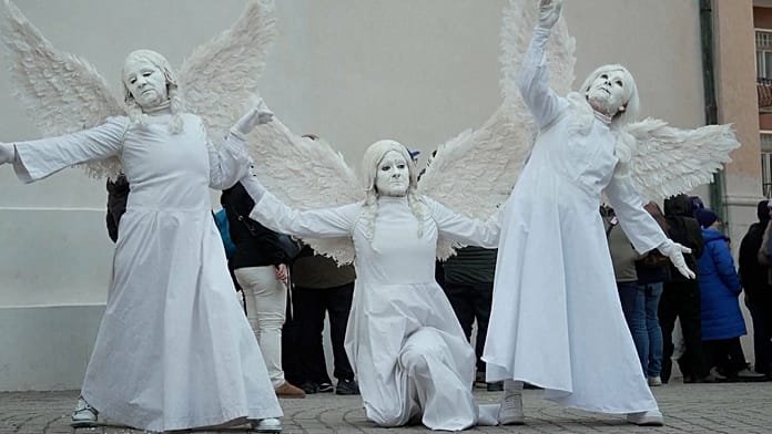 Olympic fans experience Italy’s colourful Carnival in Cortina