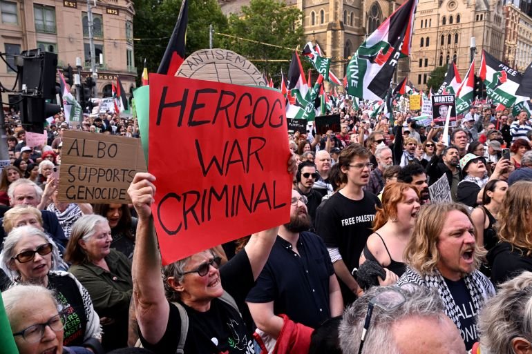 Thousands protest against Israeli President Herzog’s Australia visit