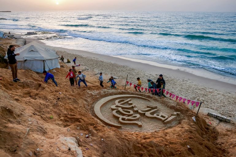 Amid destruction, loss, Gaza clings to Ramadan traditions with resilience