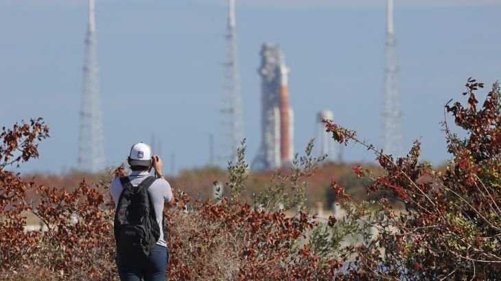 NASA rules out March launch for manned moon mission over technical issues