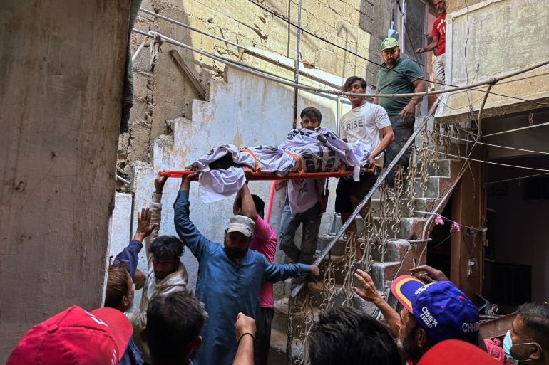 Gas explosion kills 13 in Pakistan’s Karachi, collapsing building