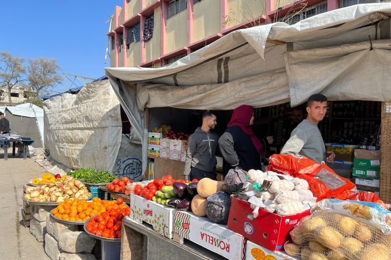 When money is scarce, every choice counts: Bank, cash, or credit?