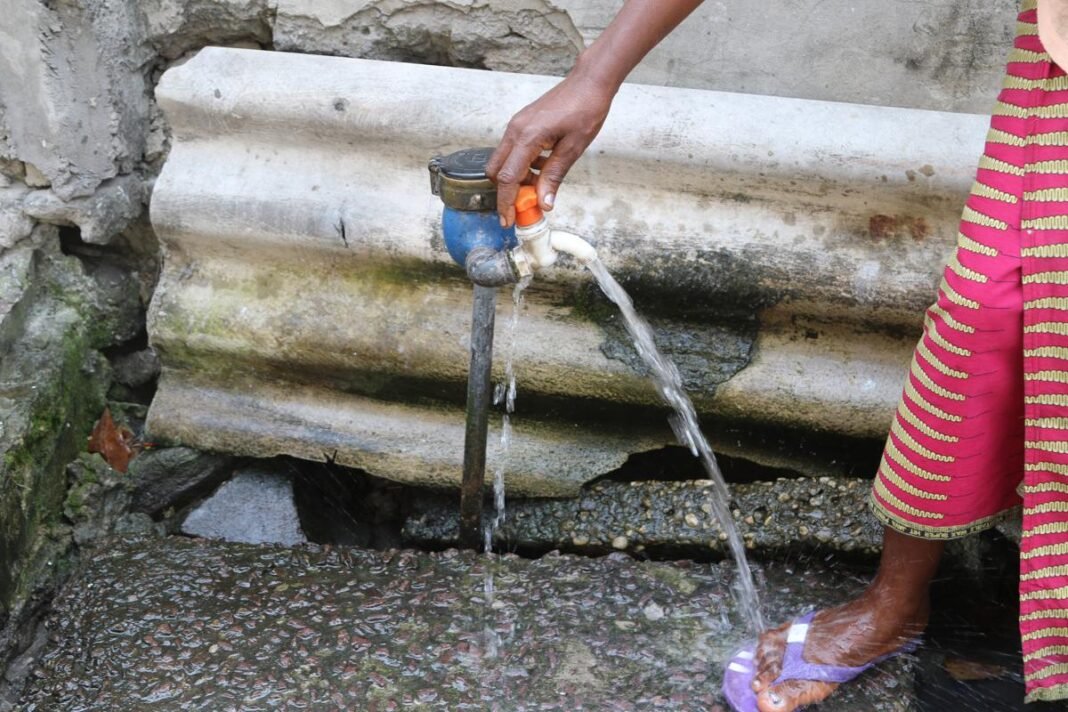 Seulement 10 % de la population de Kindu desservie en eau potable, selon la REGIDESO
