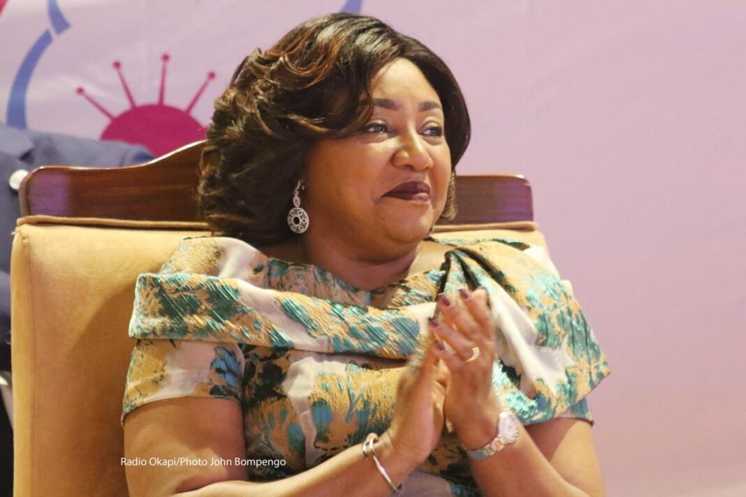 Incident sécuritaire au cours du séjour de Denise Nyakeru à New York : le Gouvernement évoque un fait sans gravité