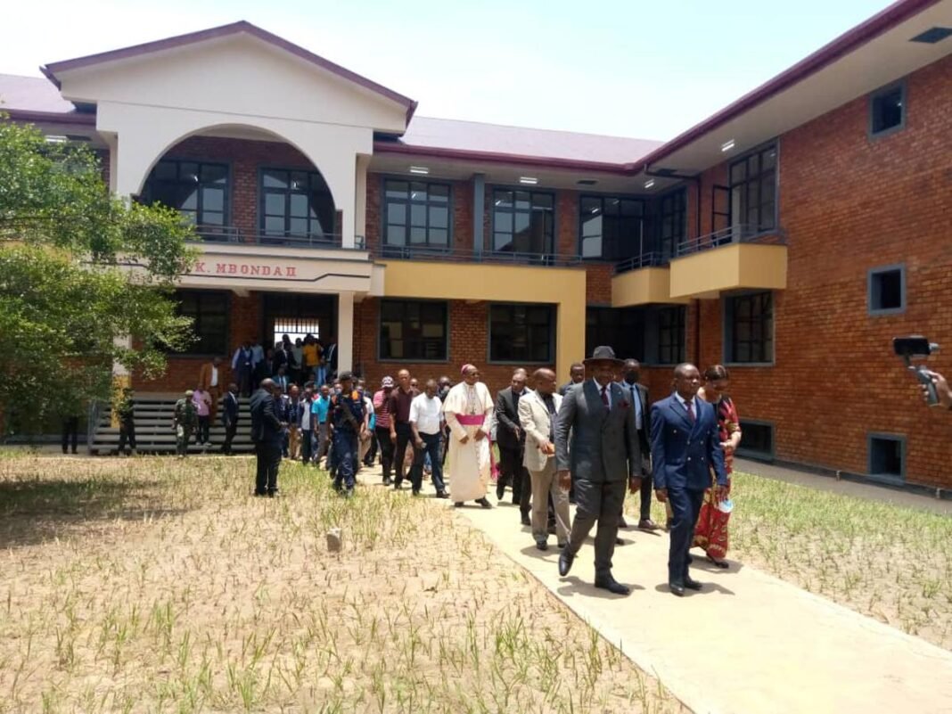 Gel des comptes de l’Université, écoles et hôpital Mapon : la loi anti-blanchiment justifie la décision de la justice (expert)