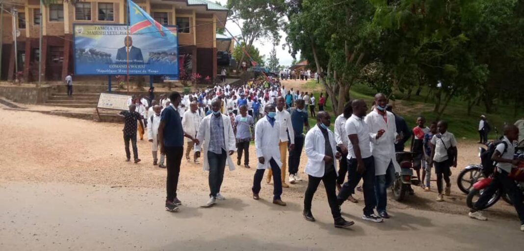 Le député Guy Mafuta appelle les médecins du Kasaï à suspendre leur mouvement de grève