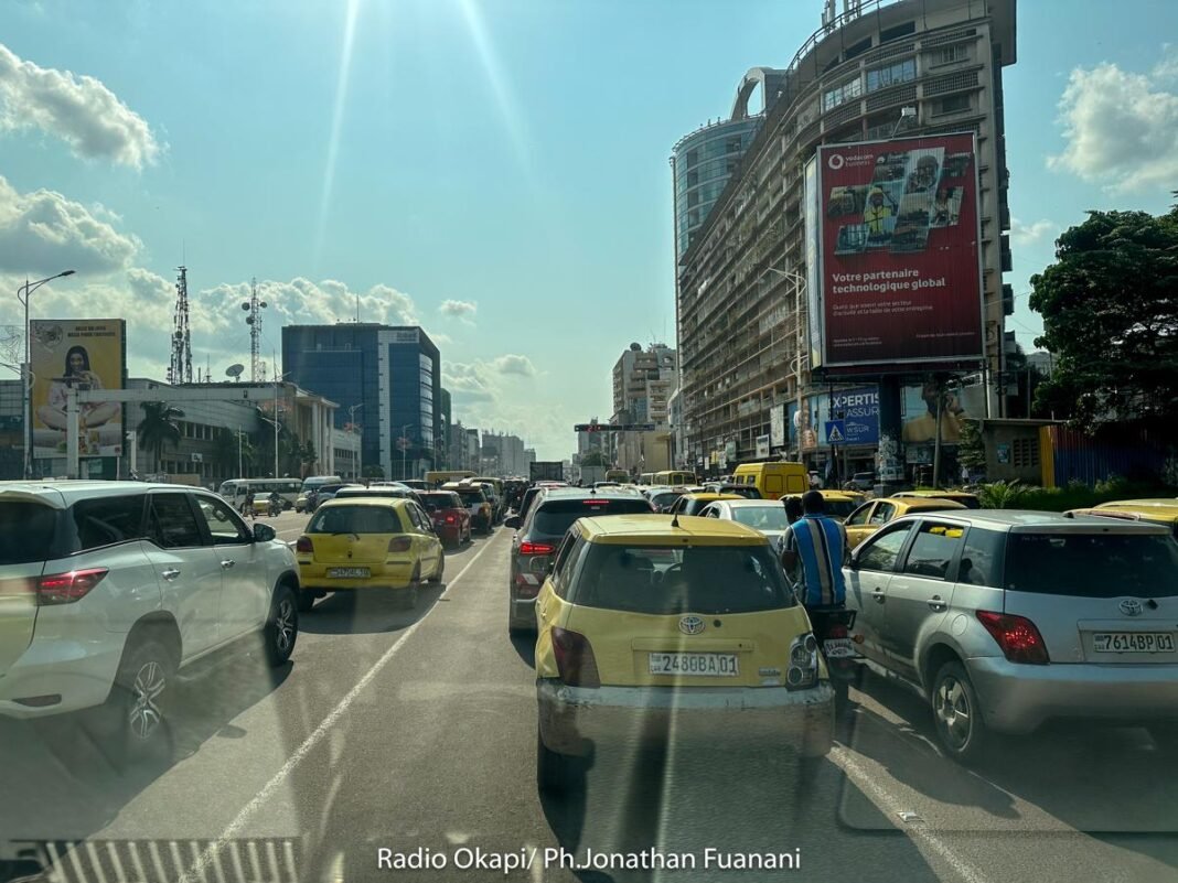 La société Castillo Valere livre à la DGI le premier lot de nouvelles plaques d’immatriculation