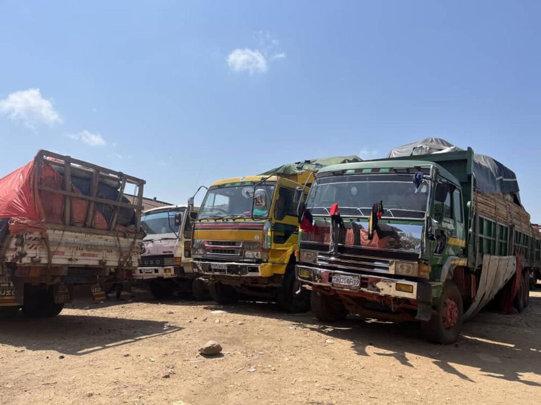 Plusieurs véhicules de marchandises bloqués sur la route Masisi-Goma