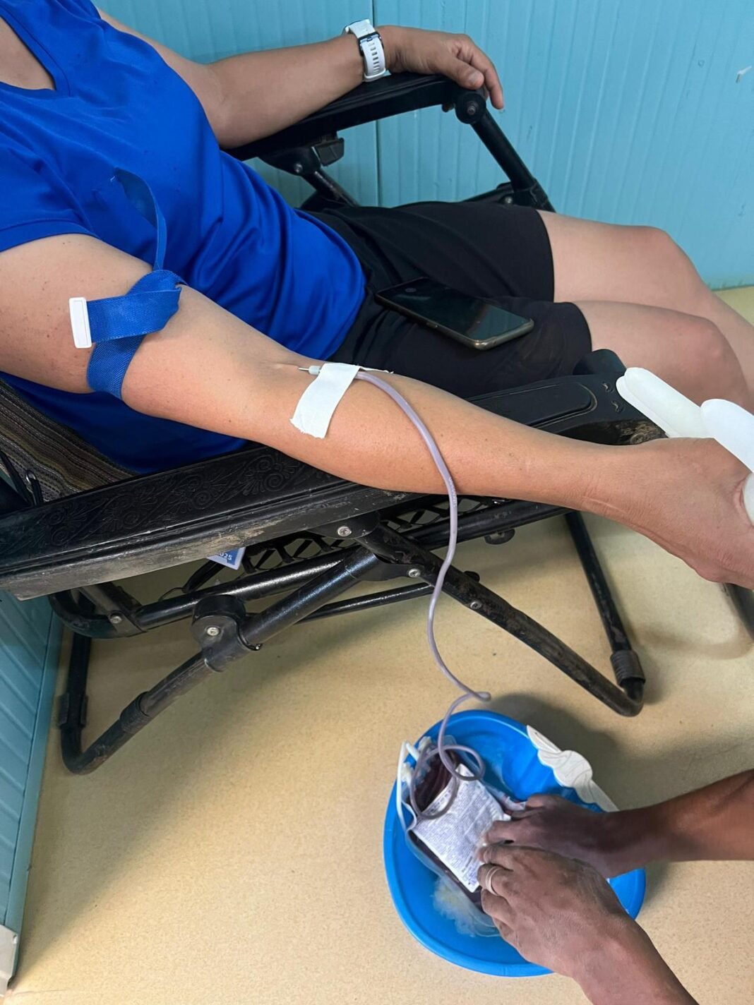 Célébration des droits des femmes : des policières donnent leur sang pour sauver des vies à Beni