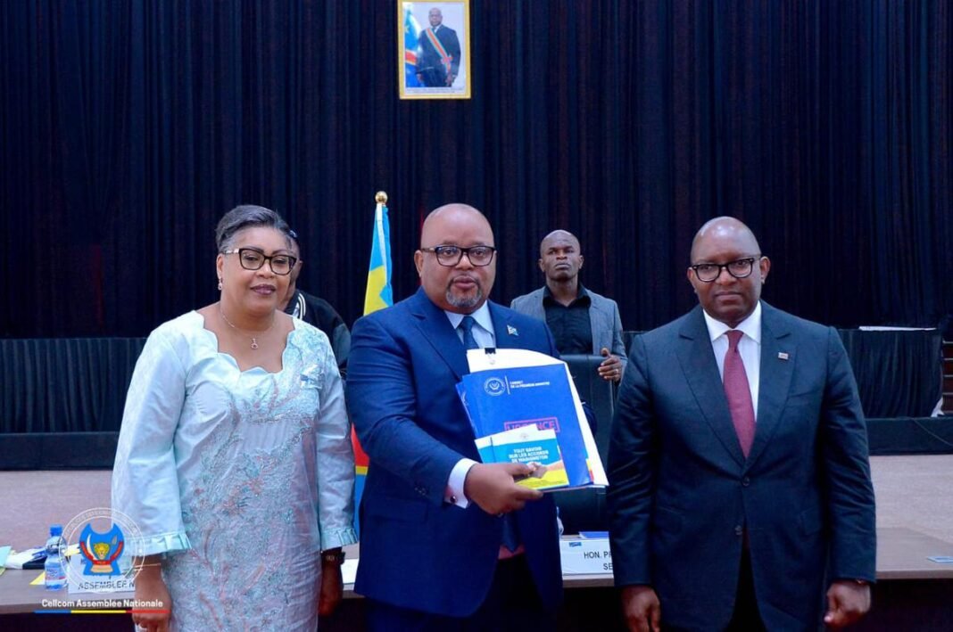 Parlement : le Gouvernement dépose deux projets de loi pour ratifier l’accords de paix avec le Rwanda et l’accord stratégique avec les États‑Unis