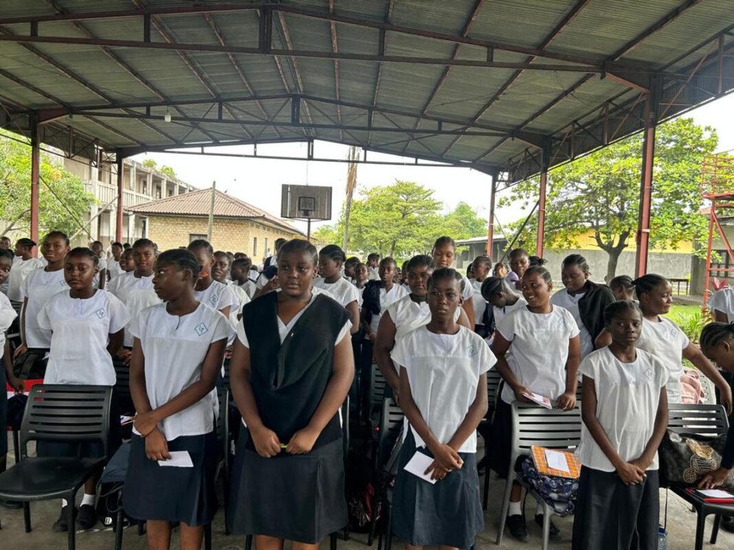 A Kinshasa, la Fondation Panzi sensibilise sur la lutte contre les VBG au Lycée Toyokana