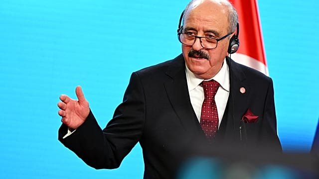 Tunisian Foreign Minister doubles down over “voluntary return” policy