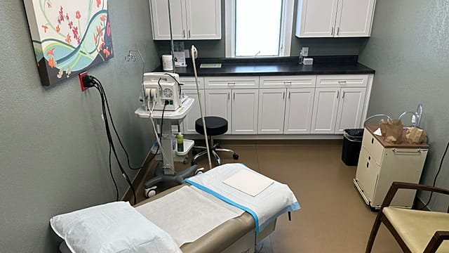 Oscar-Nominated ‘The Devil Is Busy’ Shines Light on Georgia Clinic After Dobbs