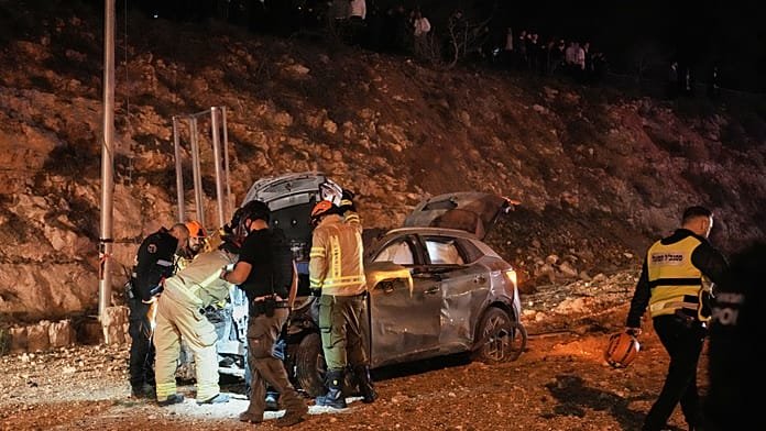 Missile fire from Iran wounds five in Jerusalem