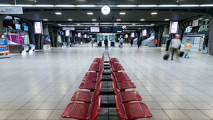 Police evacuate Brussels Midi train station after finding two mysterious packages