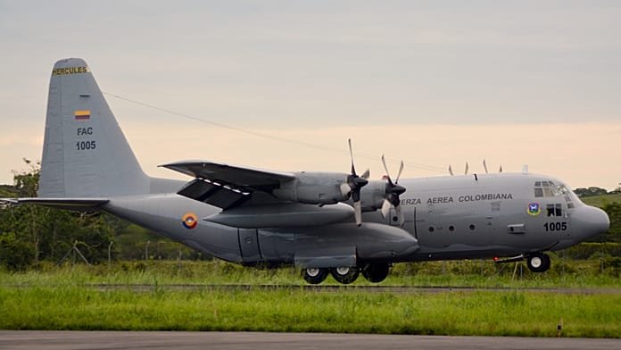 Colombian Air Force Hercules plane crashes in Putumayo with troops on board.