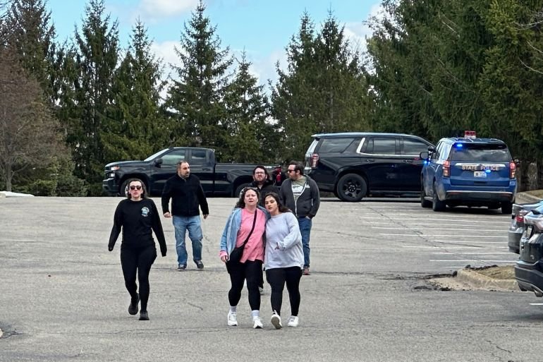 Assailant dead after vehicle ramming, gunfire at Michigan synagogue in US