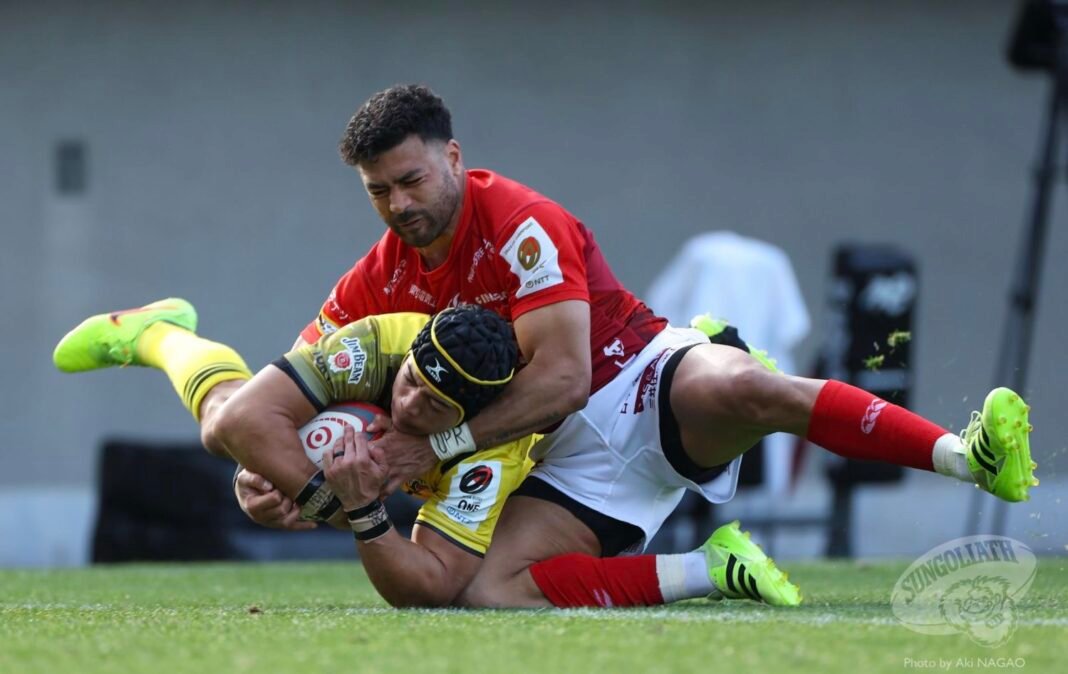 Saffas Abroad: Cheslin piles up points