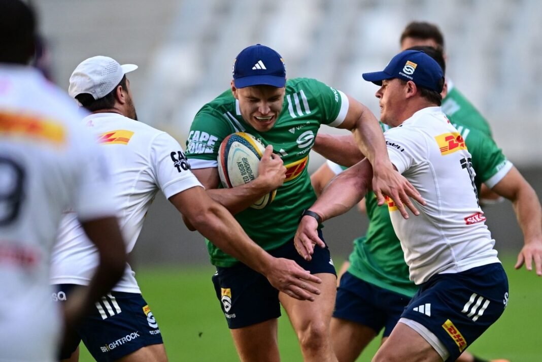 Stormers welcome back star trio