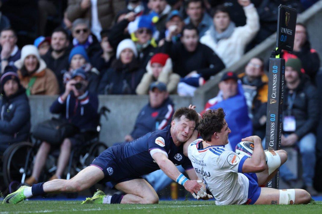 France loose key flanker for title decider