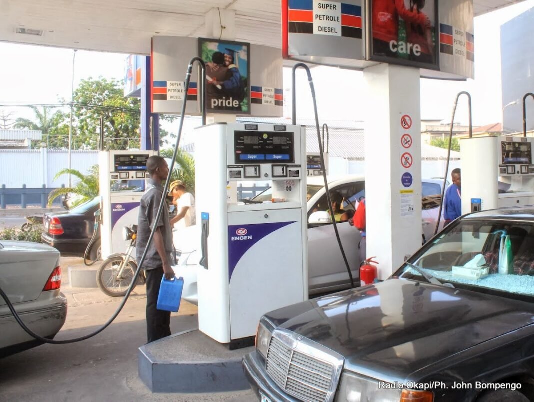 Le litre à la pompe passe de 3 200 à 4 500 FC à Beni