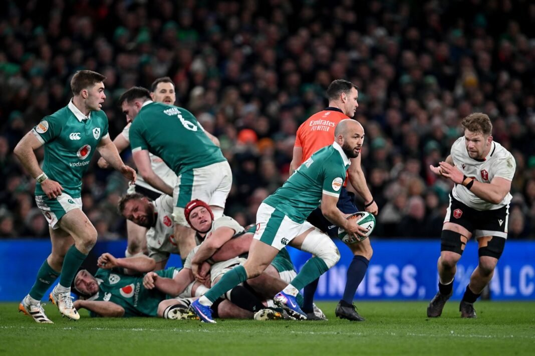 Farrell takes bonus-point win