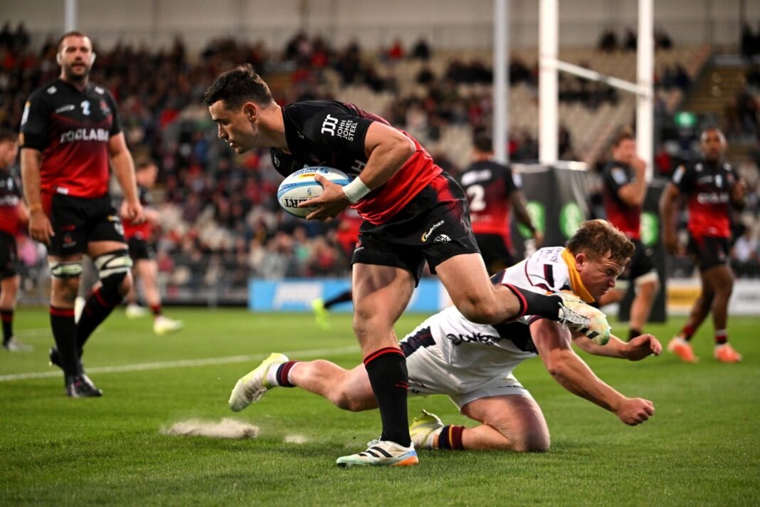 Crusaders back on track, Reds take down Tahs