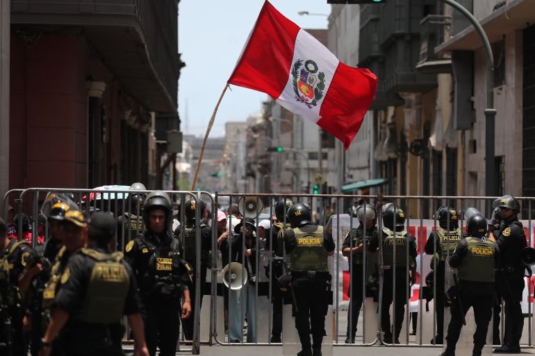 More than 30 injured in nightclub bombing in northern Peru