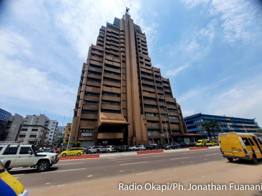 Le Potentiel : « Migration : le dispositif d’accueil suscite des interrogations »