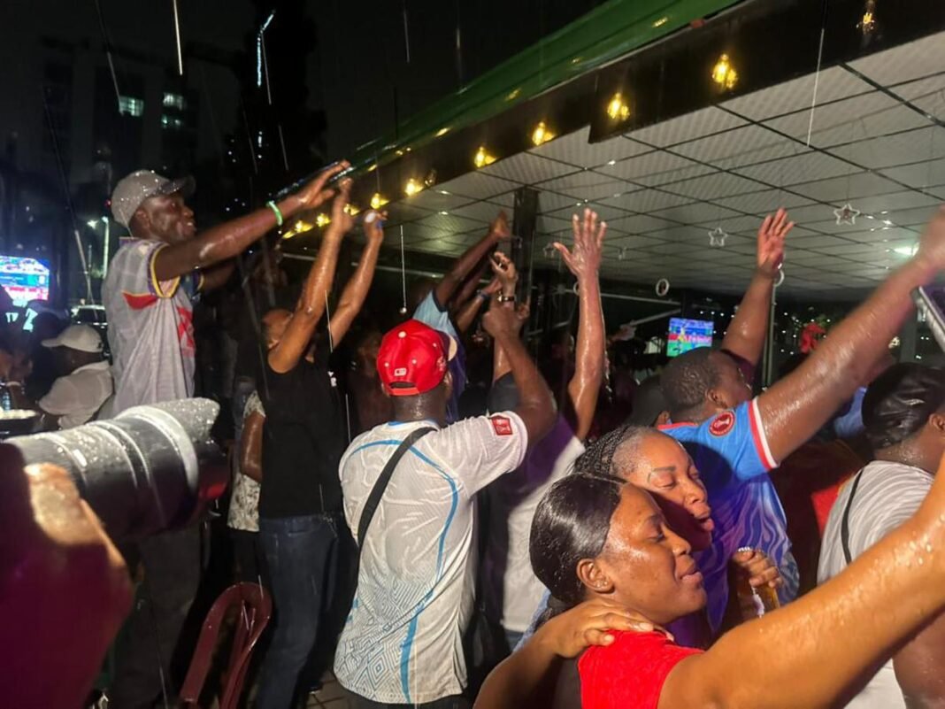 Mondial 2026 : la RDC qualifiée, liesse populaire à la Place Royale à Kinshasa