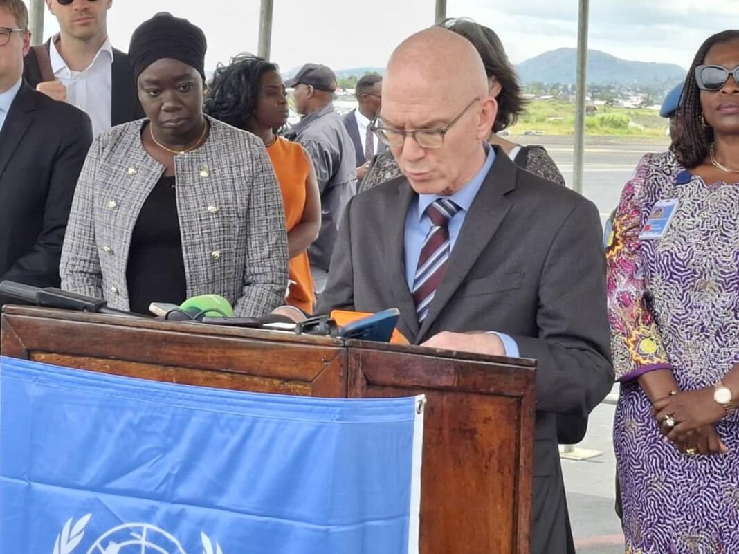 La cessation de l’usage des drones offensifs, l’une des conditions pour un cessez-le-feu effectif au Kivu (James Swan)