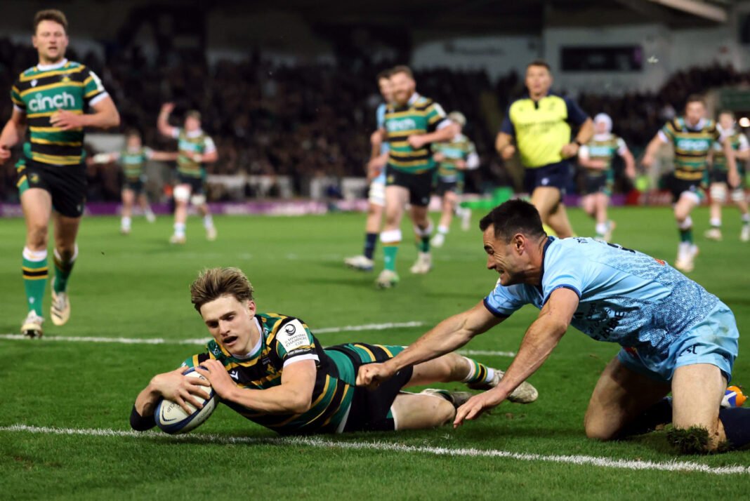 Saints edge Castres in 13-try thriller