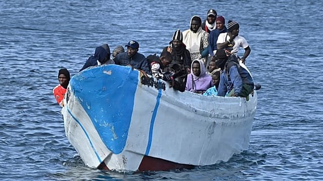 Four migrants drown in Channel boat attempt off Calais