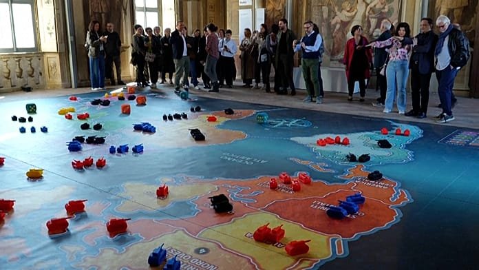 Italy: From Go to Monopoly, board games bridge generations