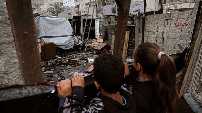 Deadly Israeli strikes hit Gaza’s Al‑Shati camp and Al‑Shifa Hospital