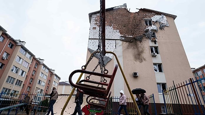 Eight dead in ‘massive’ Russian attack while Kyiv signals readiness for Easter ceasefire