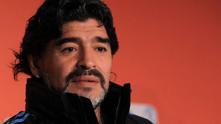 Maradona’s medical team could have saved his life, prosecutor says