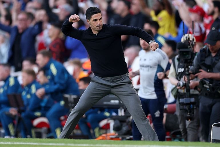 Arsenal narrowly beat Newcastle to regain Premier League lead over Man City